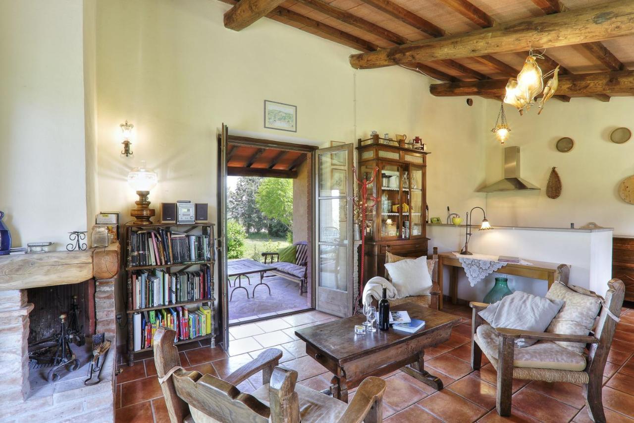 פומרנצה Appartamento Uva - Agriturismo Le Selvole מראה חיצוני תמונה